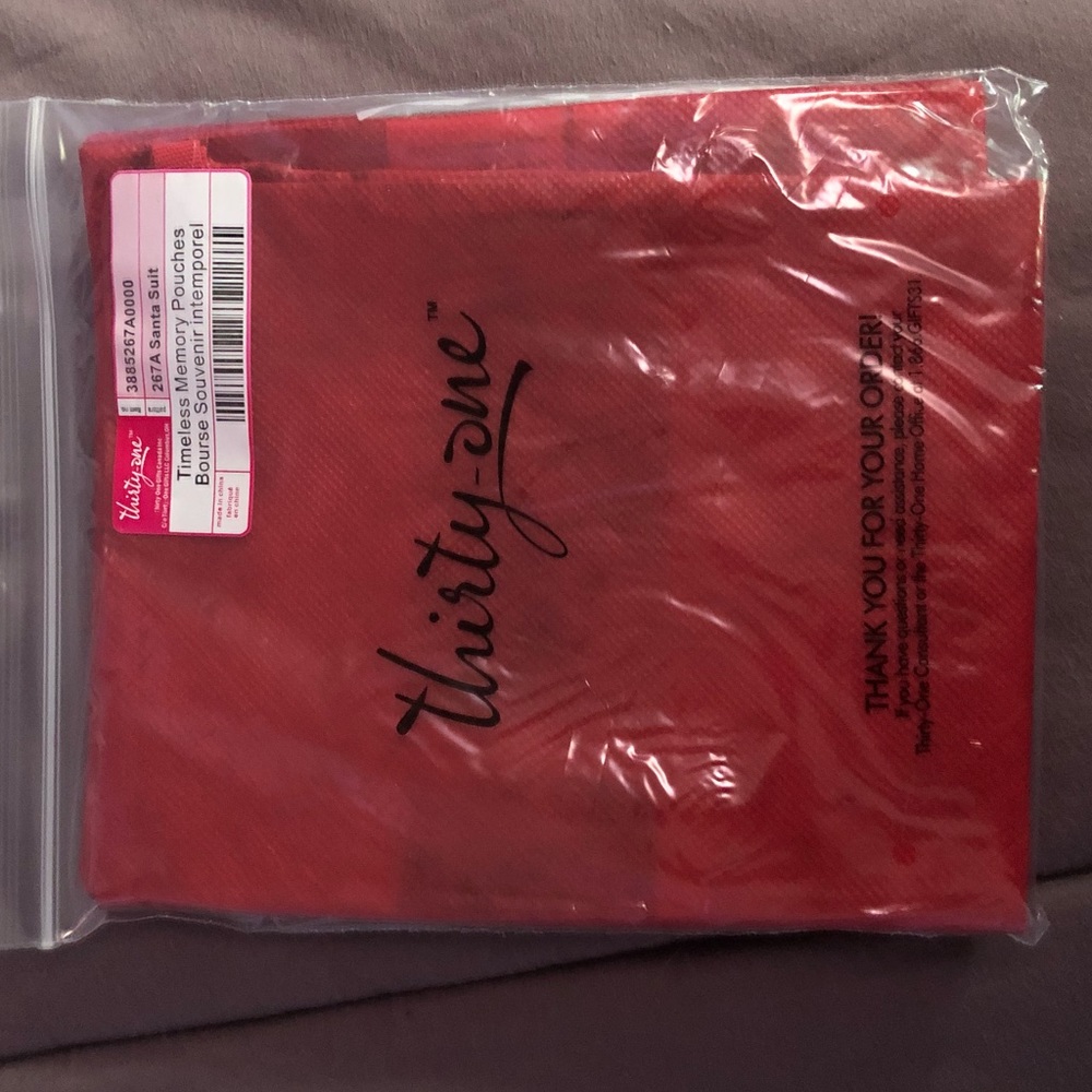 NWT Thirty One Timeless Memory Pouches